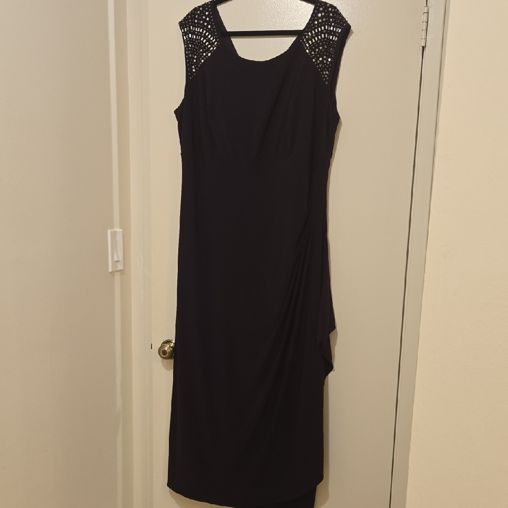 Women's Plum Color Sz 20W Gown With Sparkles